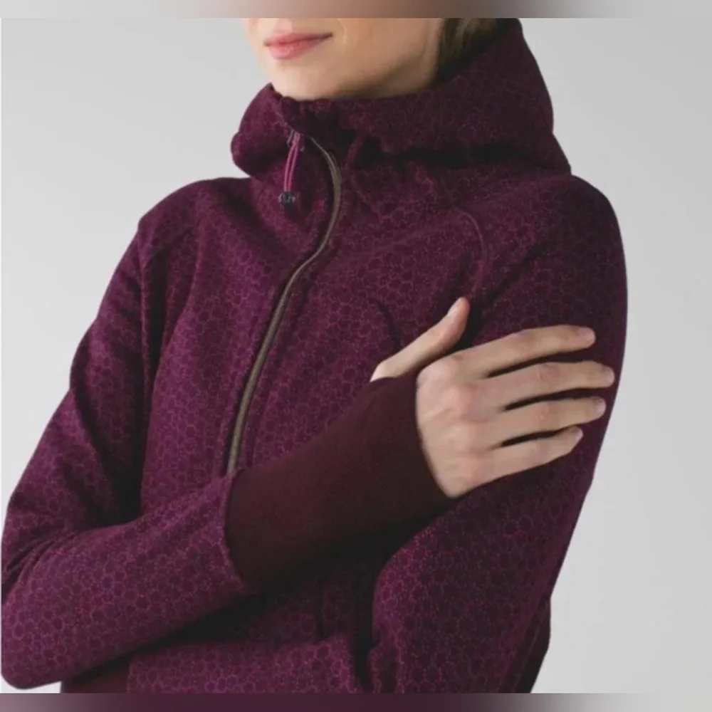 EUC Lululemon Scuba Hoodie III Size 6 Purple Color - Picture 1 of 14